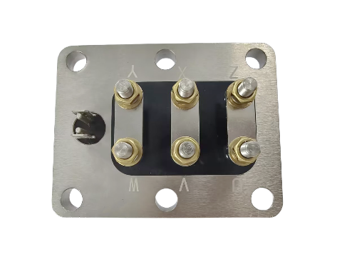 Hohe Dichtungsleistung 4MPa Leckfreies Anschluss-Terminal Board Perfekt für Betriebstemperatur Minus 40°C bis 105°C Strommanagement