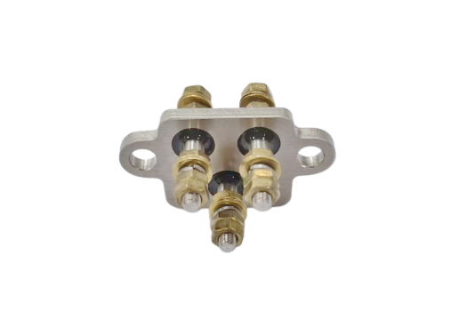 Anschlussklemmenleiste aus Messing mit Mutter M4 und C45-Plattenmaterial für hervorragende mechanische Festigkeit und elektrische Leistung
